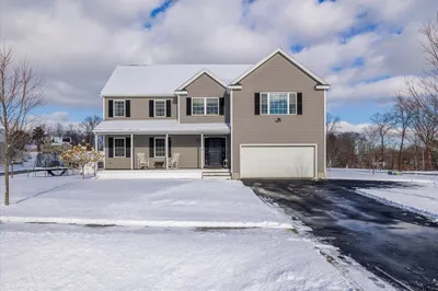 8 Moore Dr 1