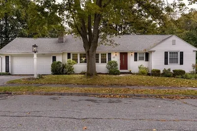 35 Vista Dr 1