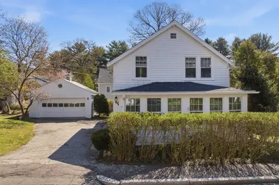 34 Woodland Rd