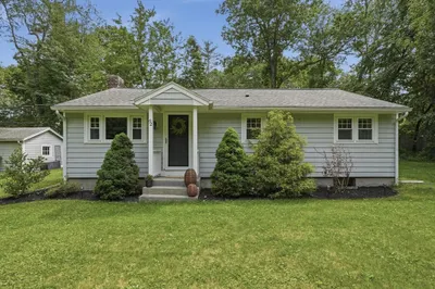 62 Putnam Road 1
