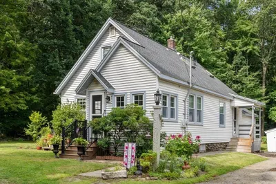 17 Birch Ave