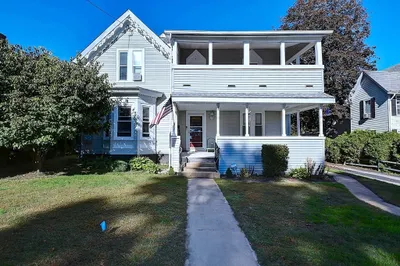 134 Chapin St 1