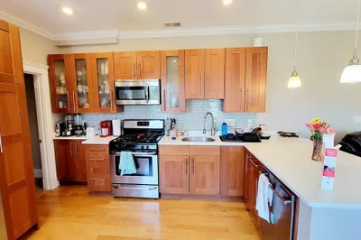 54 Stanley Ave #2 1