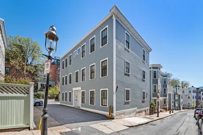 43 Pleasant Stret St #1