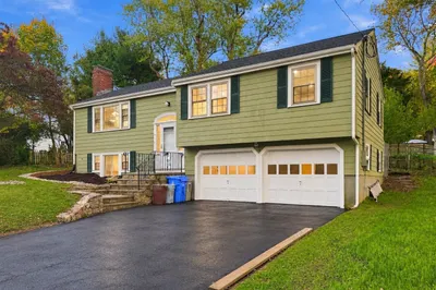 16 Roy Ave 1