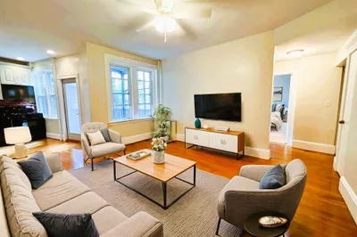 71 Babcock St #2