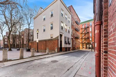 26 Unity St #2