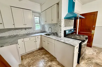 26 Walton St #2 1