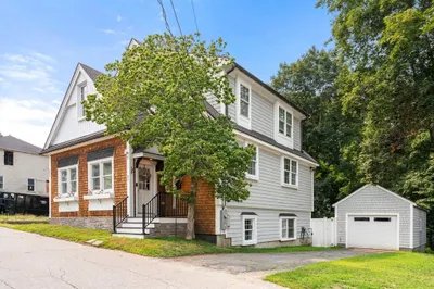 21 Prospect St 1