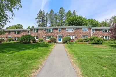 3 Myles Standish Dr #8