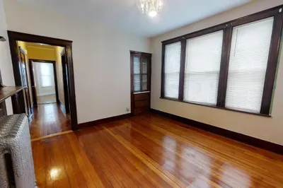 33 Bellingham St #2 1