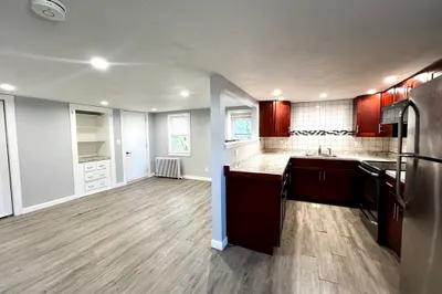 572 Main Street #B 1