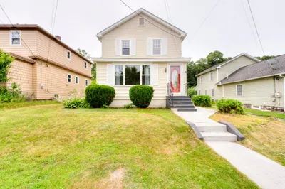 62 Rolfe Ave 1