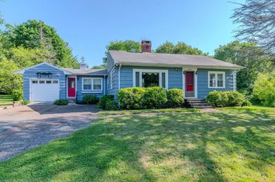 376 Plymouth Street 1