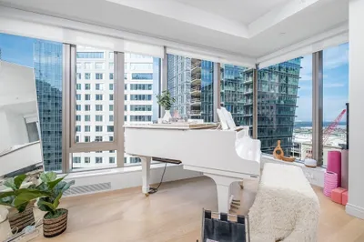 133 Seaport Blvd #1510