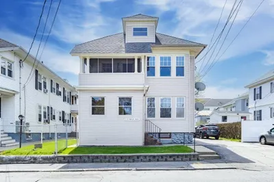 3-5 Swan Ave