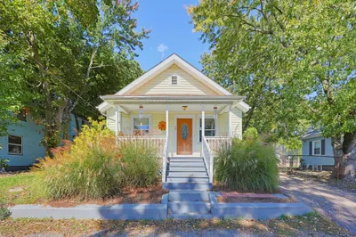 73 Turner St