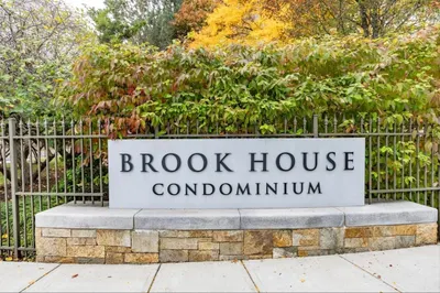 99 Pond Ave #409