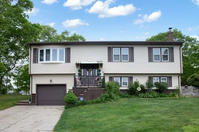 166 Stonehaven Rd