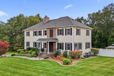 454 Walnut St
