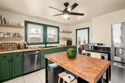 15 Slade St #2