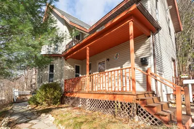 22-24 Highland St 1