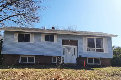 241 Humphrey St 1