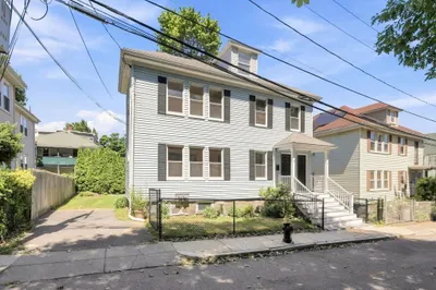 23-25 Suncrest Rd #2 1