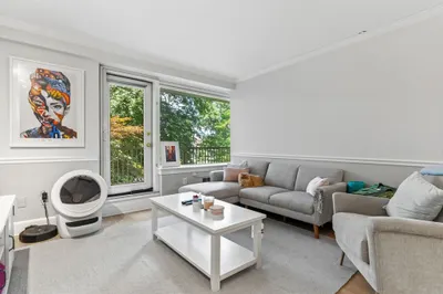 145 Pinckney Street #323 1