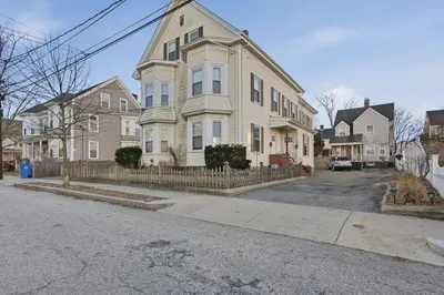 163-165 Chestnut Street 1