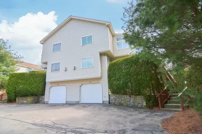 407 Captain Eames Circle #407