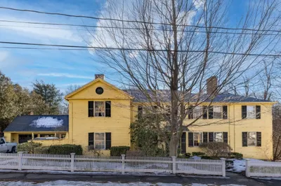 65 Brook Hill Rd 1