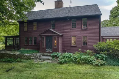 211 Old Littleton Road 1