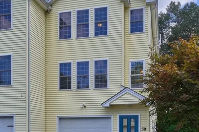 39 Meola Ave