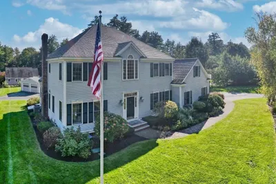 6 Whitetail Ln