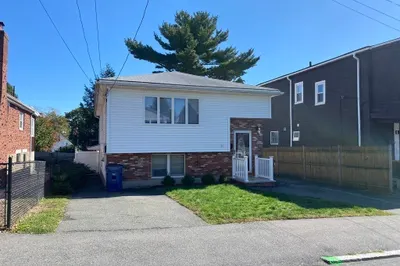 21 Irving St #1