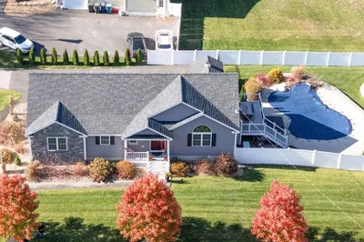 1486 Mammoth Rd 1