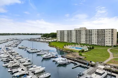 200 Cove Way #413