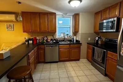 511 E Broadway #2