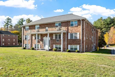 428 Great Rd #10