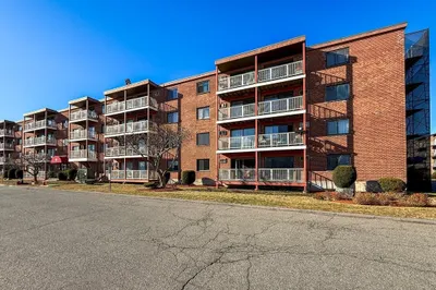 175 Ward St #40