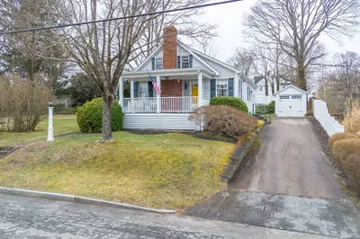 665 Main St 1
