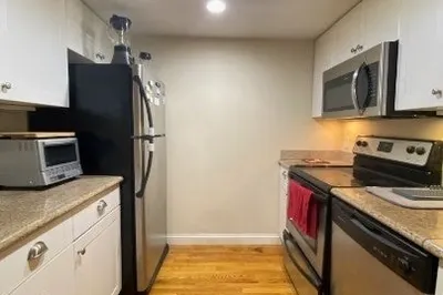 317 Saint Paul Street #4