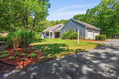 344 Mayfair Rd 1