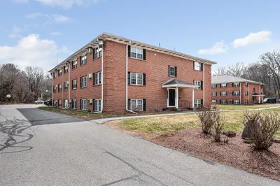 18 Leonard Rd #18