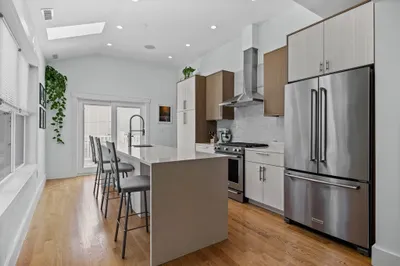 11 Ashland St #2 1