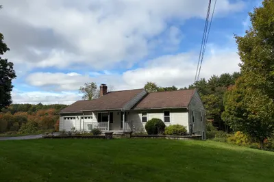 82 George Allen Rd 1