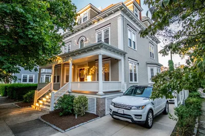 22 Arnold Pl 1