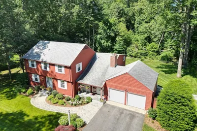 82 Knollwood Drive 1