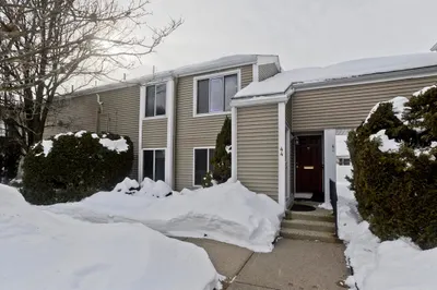 44 Nassau Dr #44